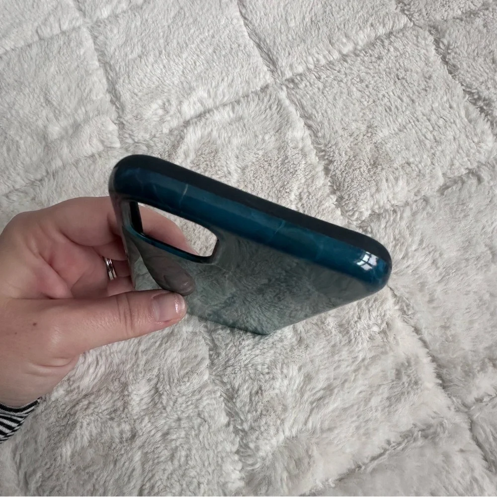 GVIEWIN | Blue & Gold Vein Marble Phone Case | Size Iphone 11 Pro